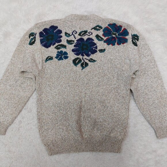 Vintage Northern Reflections Women's Gray with Blue Floral Pattern Sweater S - Picture 8 of 8